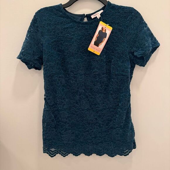 Teddy Rose Women's Lacy Keyhole Top BLUE - Picture 3 of 5